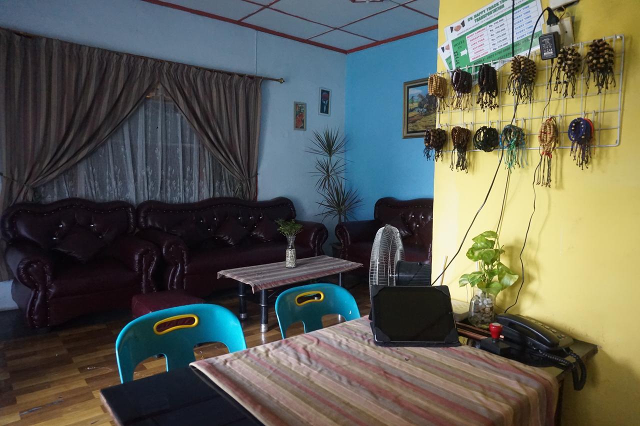 Kuala Namu Guest House メダン エクステリア 写真